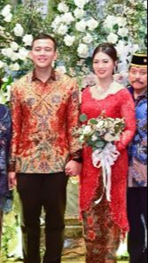 Wearing a Red Kebaya and Flawless Makeup, the Beauty of the Daughter of Former TNI Commander Andika Perkasa during the Engagement