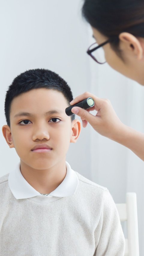 Parents, Recognize 5 Signs Your Child Needs to See an Eye Doctor