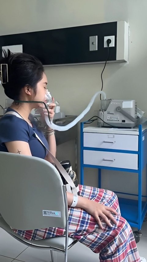 Using Vape Every Day, TikTok Celebrities Suffer from Severe Cough Turns Out to Have Pneumonia