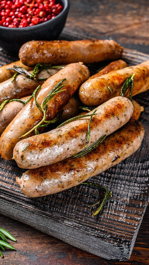 Making Homemade Egg Sausages, Can Be Added with Other Nutritious Ingredients