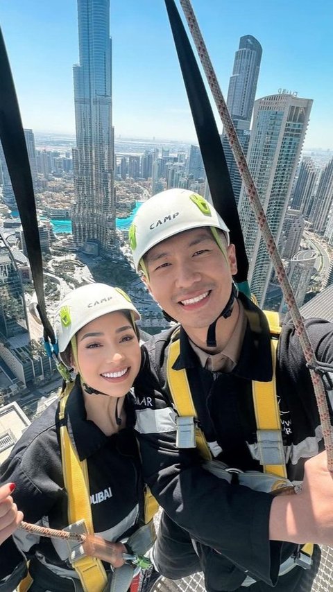 8 Potret Liburan Seru nan Mewah ala Nikita Willy dan Suami di Dubai