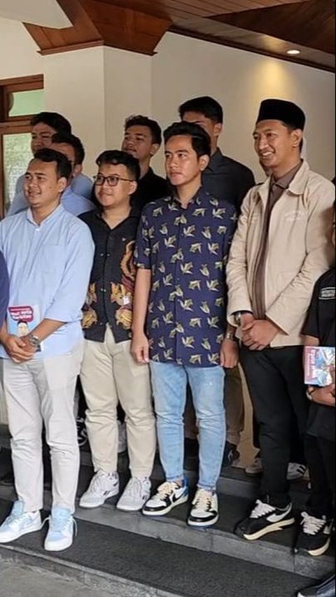 Blak blakan Rocky Gerung Obrolan Dengan Prabowo: Gibran itu Cawapres Dipilihkan
