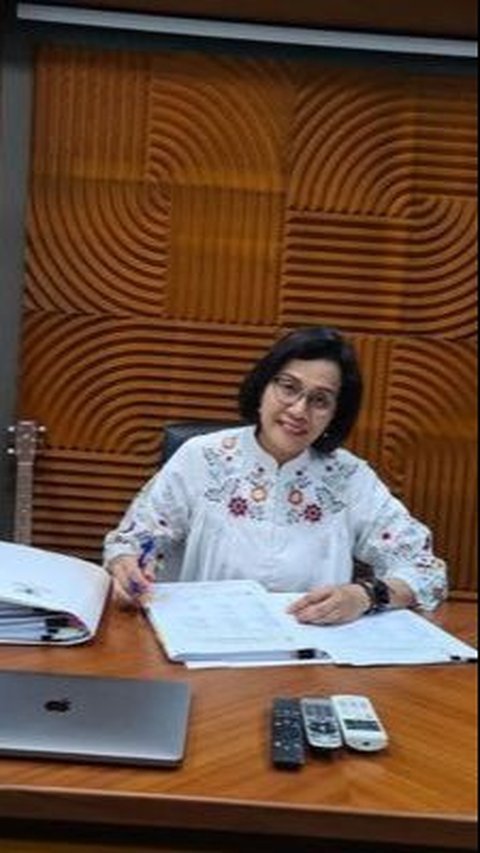 Cek Rekening! Sri Mulyani Sudah Transfer Rp31 Triliun THR PNS, TNI, Polri, Pejabat hingga Pensiunan