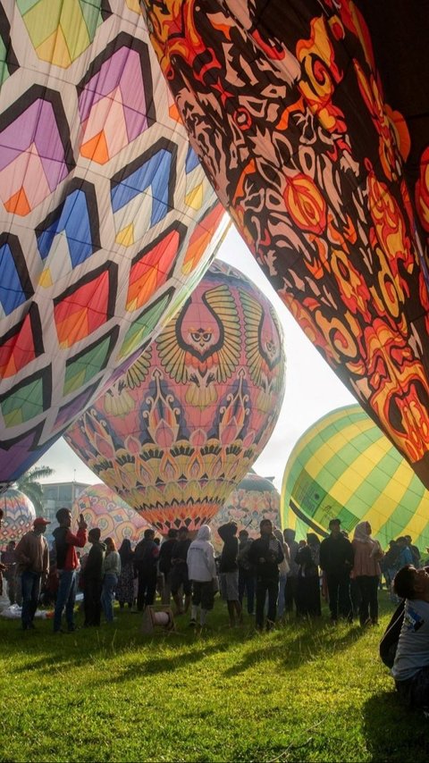 FOTO: Indahnya Warna-Warni Festival Balon Udara Wonosobo 2024 Meriahkan Suasana Idulfitri 1445 Hijriah