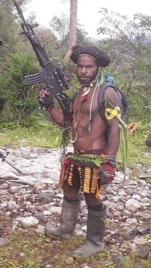 VIDEO: Kejamnya Pasukan OPM Papua 'Berpesta' di Atas Mayat Komandan TNI yang Tewas Ditembak