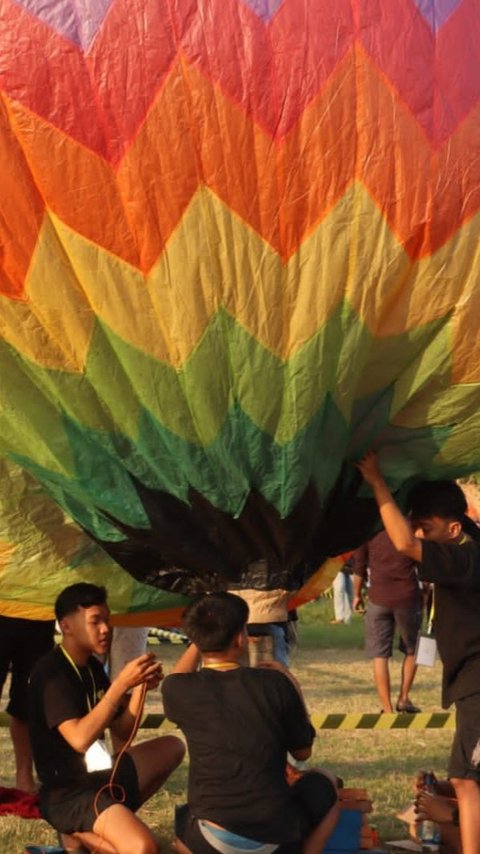 Festival Balon Warna Warni di Pekalongan