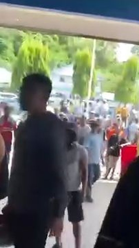 Anggota TNI AL Bentrok dengan Brimob di Pelabuhan Sorong