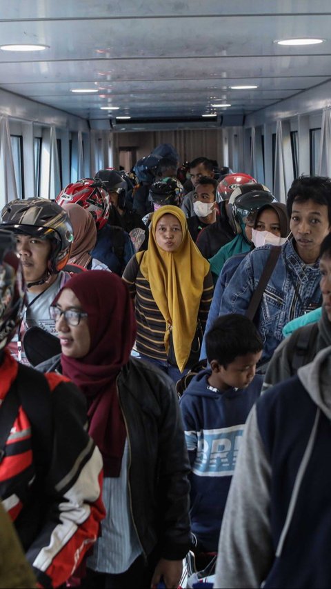 Ribuan Pemudik Tiba Kembali di Jakarta