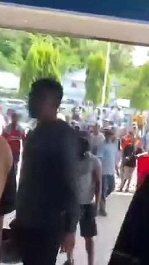 Kapolda Papua Barat Minta Maaf Usai Bentrok TNI AL dengan Brimob di Sorong