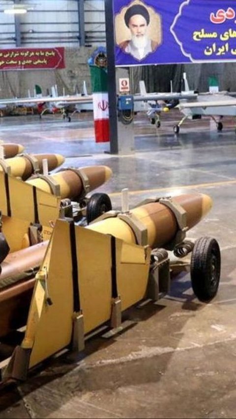 Ternyata Ini Sumber Uang Iran hingga Bisa Serang Israel Pakai 300 Rudal dan Drone