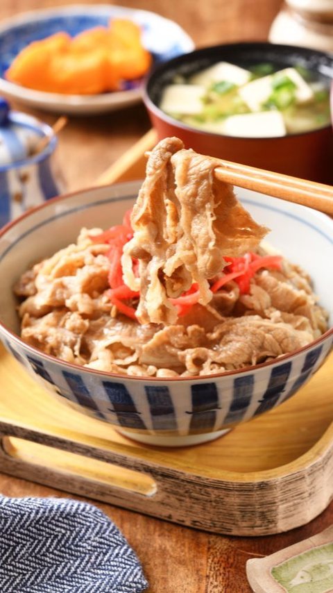 The Gyudon Fact: A 150-Year-Old Japanese Cuisine