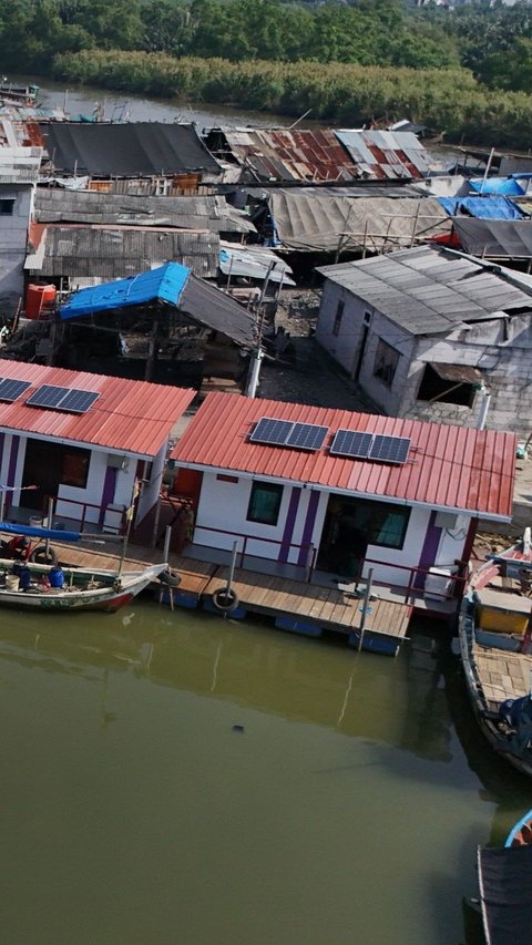 Gembiranya Warga Kampung Nelayan Muara Angke Dapat Rumah dari Prabowo