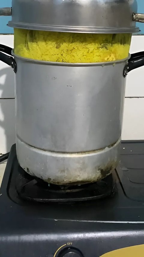 Viral Dramatic Cooking Process of 'Nasi Kuning', Can Rise and Fall