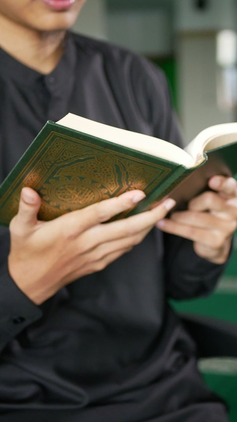 Doa Setelah Membaca Surat Al-Waqiah Lengkap, Amalan Penarik Rezeki dan Menghindari Kefakiran
