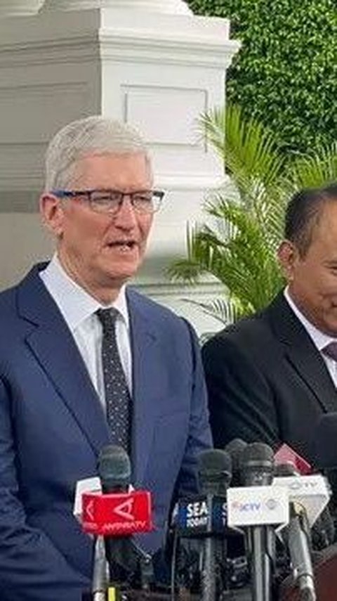 Begini Tanggapan CEO Apple Tim Cook Setelah Jokowi Minta Bangun Pabrik di Indonesia
