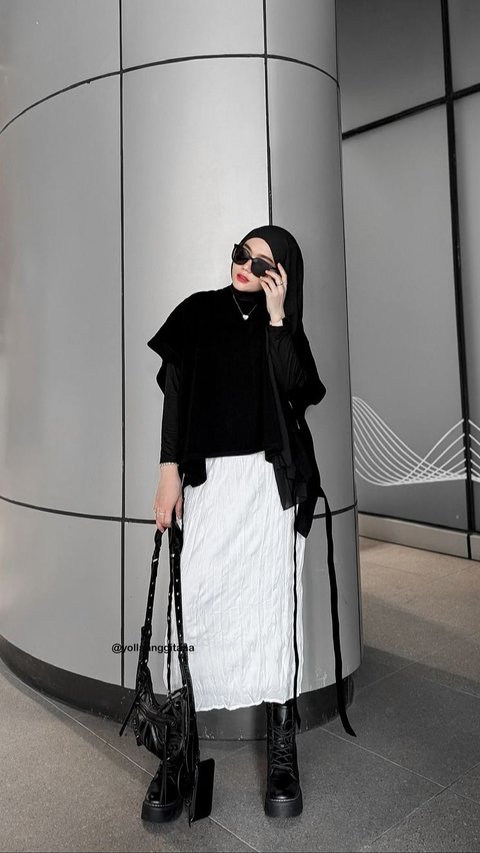 Inspirasi Gaya Edgy untuk Hijaber, Perpaduan Outfit Hitam Putih