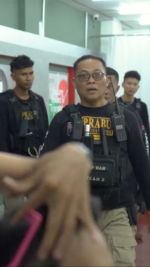 Seorang Pekerja Barbershop Kaget Dicari Tim Prabu Polrestabes Bandung, Ending-nya Ganteng-ganteng Semua
