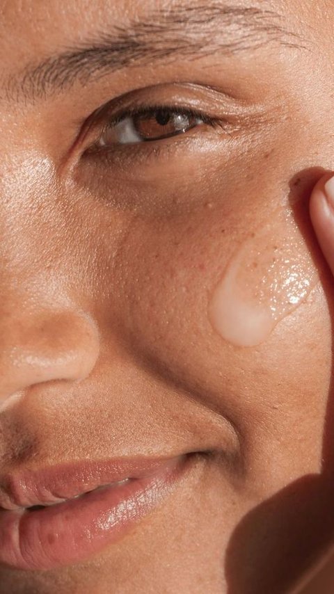 Manfaat Skincare untuk Usia 40 Tahun ke Atas, dan Tips Memilih skincare yang Sesuai