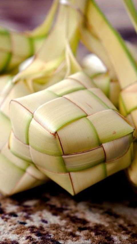 Lezatnya Ketupat Colet, Hidangan Khas Melayu yang Wajib Disajikan Saat Lebaran di Kalimantan