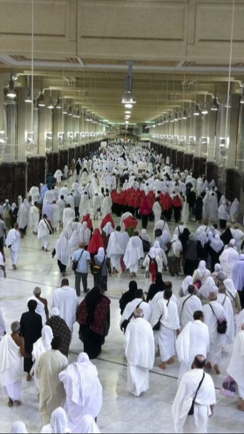 Haji 2024, Jemaah Gelombang Pertama Mulai Diberangkatkan ke Tanah Suci 12 Mei