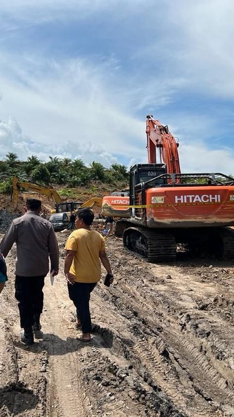 Kejagung Periksa Pemegang Saham PT Manoor Bulat Lestari Terkait Perkara Tambang Kutai Barat