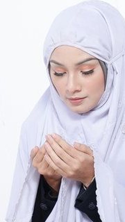 Prayer of a Wife for the Husband's Sustenance, to Be Kept Away from Financial Difficulties