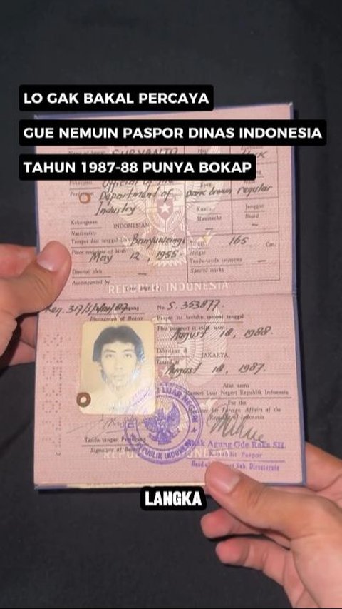 Foto Langka Paspor Dinas Tahun 1987, Isinya Ditulis Tangan hingga Ada Keterangan Fisik