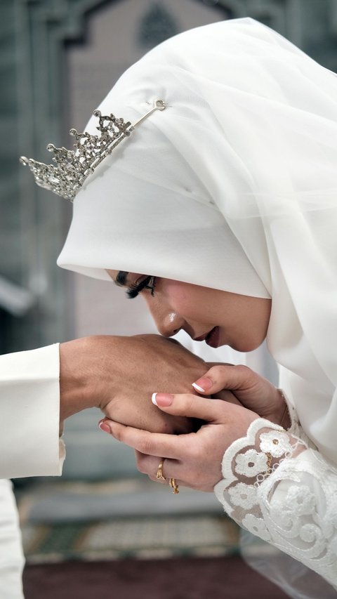 Wedding Season Again, Here's a Reading to Pray for the Newlyweds when Attending the Walimah Event