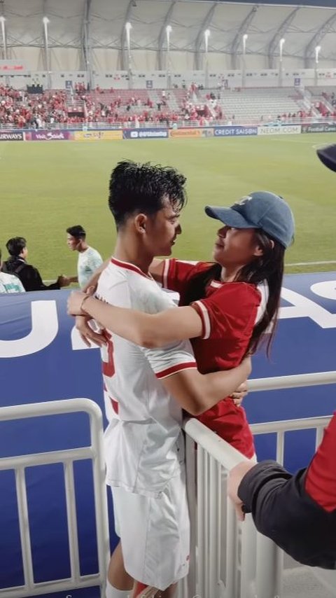 National Team Wins Against South Korea, 7 Intimate Hug Portraits of Azizah Salsha for Pratama Arhan