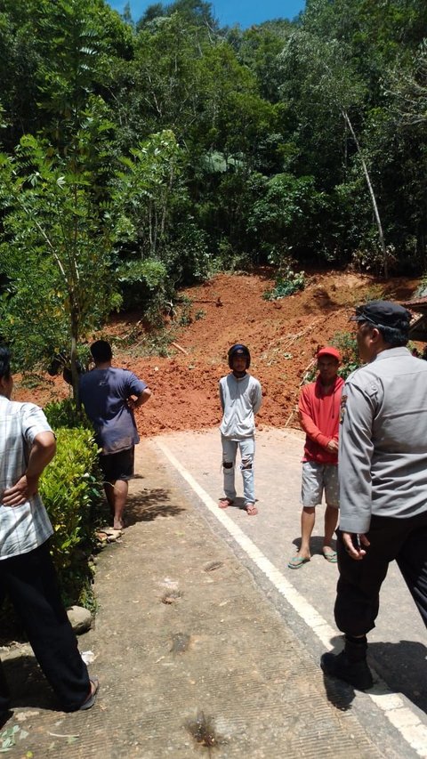 Longsor di Toraja Utara, Dua Orang Masih Hilang