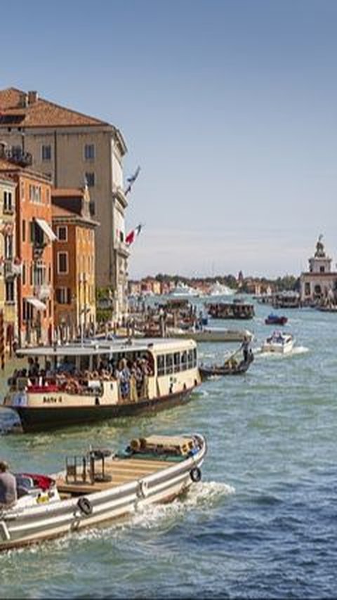Venice Applies Daily Visit Ticket for 5 Euros