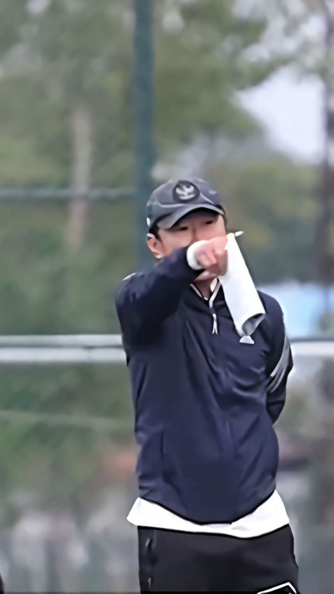 Momen Serius Shin Tae-yong Marahi Pemain Timnas Pakai Bahasa Korea Berubah Ngakak Gara-gara Komenan Warga +62: 'Gak Sopan Banget!'