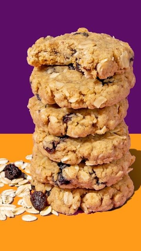 Easy Oatmeal Raisin Cookies Recipe: Non-Vegan and Vegan