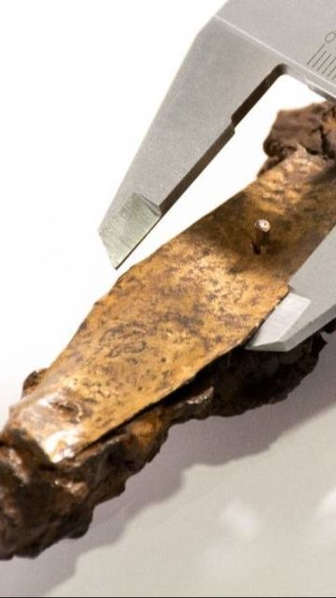 Pedang 'Excalibur' Muncul dari Kuburan Kuno di Spanyol, Usia 1.000 Tahun Milik Tentara Islam