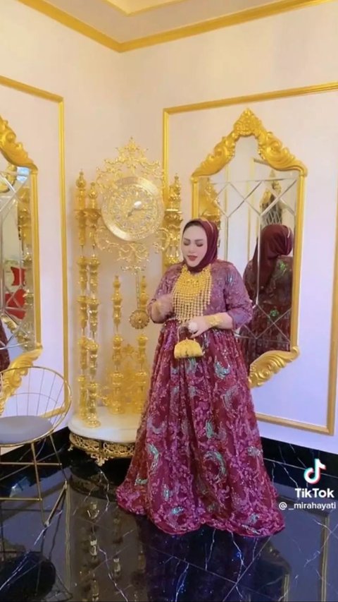 Viral Wearing a Gold Hijab! 10 Photos of Mira Hayati's House Before VS After Success, Previously Just a Hut