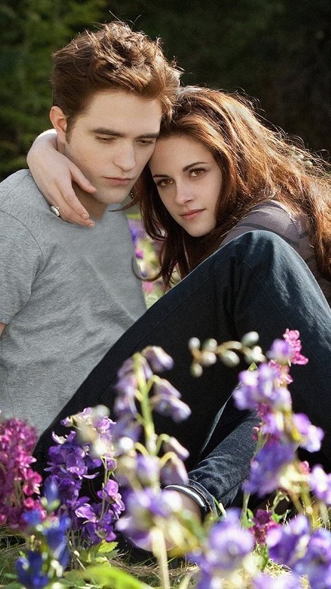 Twilight Quotes: 35 Unforgettable Lines from the Movie Series