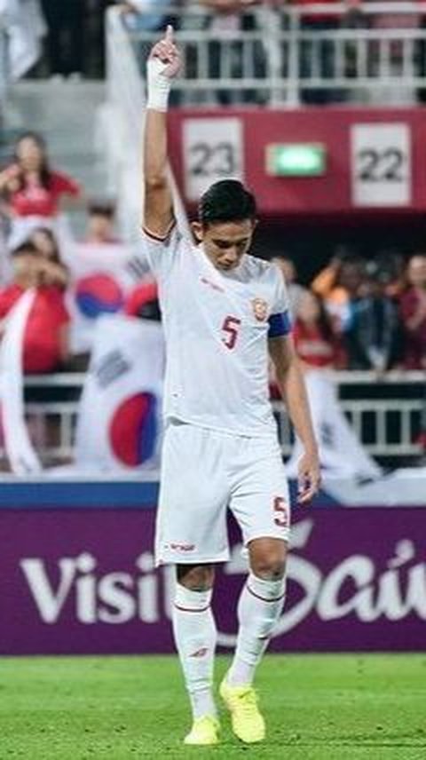 Reaksi Bung Towel Saat Rizky Ridho Dapat Kartu Merah di Semifinal Piala Asia U-23 2024 Indonesia Vs Uzbekistan