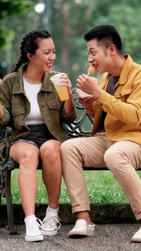 8 Cerita Lucu Untuk Pacar Paling Kocak dan Dijamin Bikin Doi Ngakak