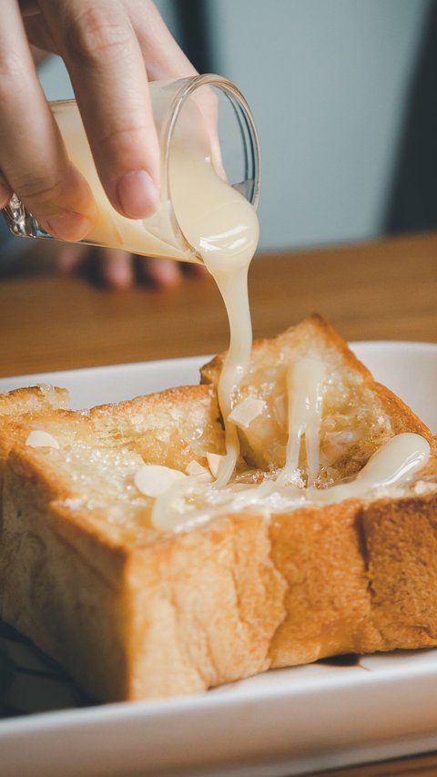 Bikin Lava Toast Ala Kafe Cuma dengan 6 Bahan, Bisa untuk Takjil