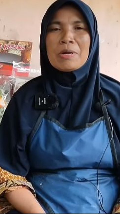 Modal Awal Cuma Rp10 Ribu, Ibu ini Sukses Jualan Rempeyek Hingga Bisa Beli Dua Rumah Mewah