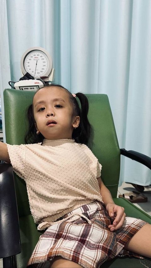 Ziona Anak Joanna Alexandra Dilarikan ke IGD Gara-gara Hidung kemasukan Benda Asing, Sempat Ditolak 3 Rumah Sakit