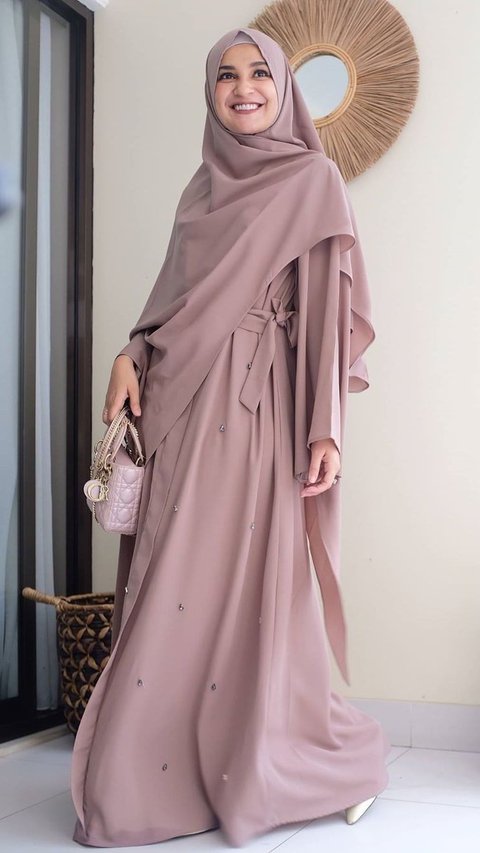 Fenomena Pakai Baju Baru saat Lebaran, Simak Hukumnya Menurut Pandangan Islam!