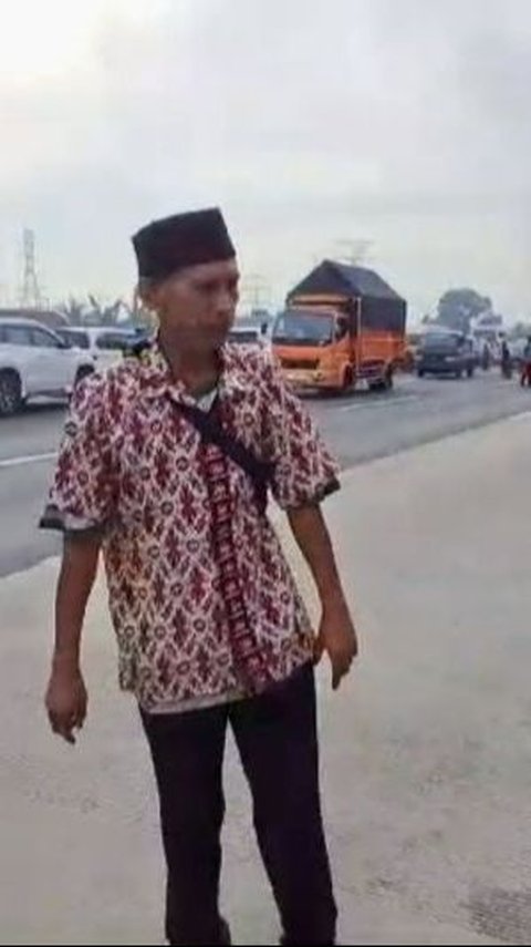 The Story of Primajasa Bus Driver Surviving an Accident on the Cikampek Toll Road, Asking for Help to Contact Family