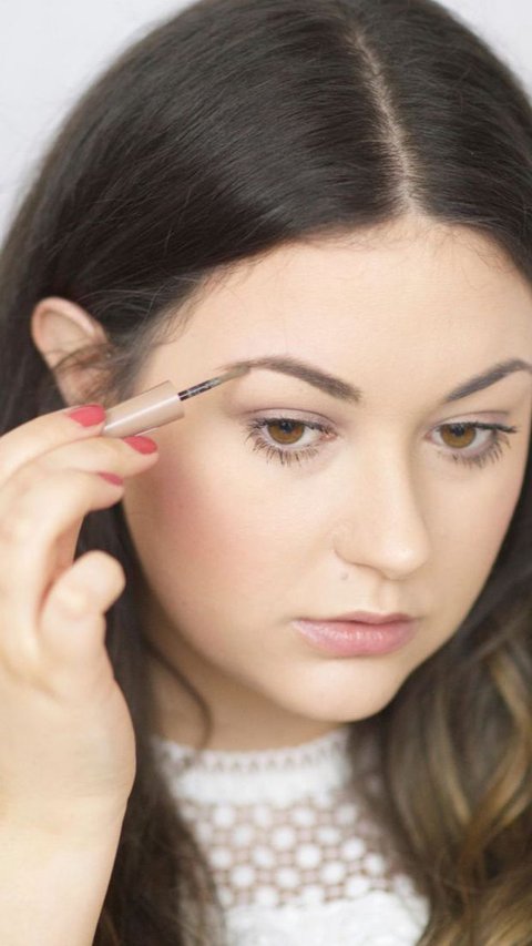 How Long Can Waterproof Eyebrow Pencil Last? Here's How to Choose the Best Product