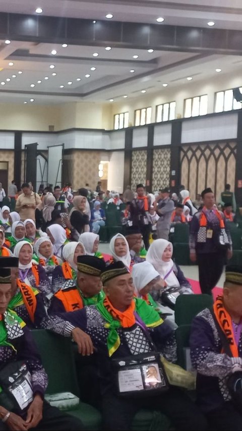 393 Jemaah Calon Haji Indonesia Tiba di Madinah Dalam Sambutan Meriah