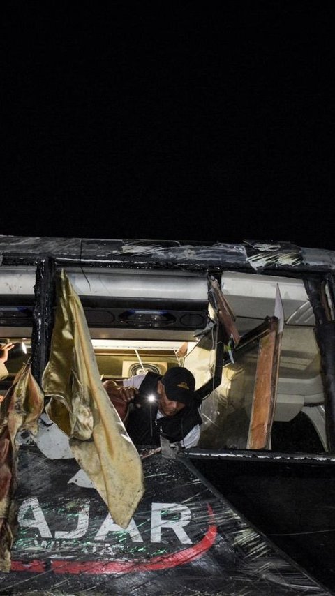 Sopir Bus Putera Fajar Kecelakaan, Masih Dirawat di RSUD Subang