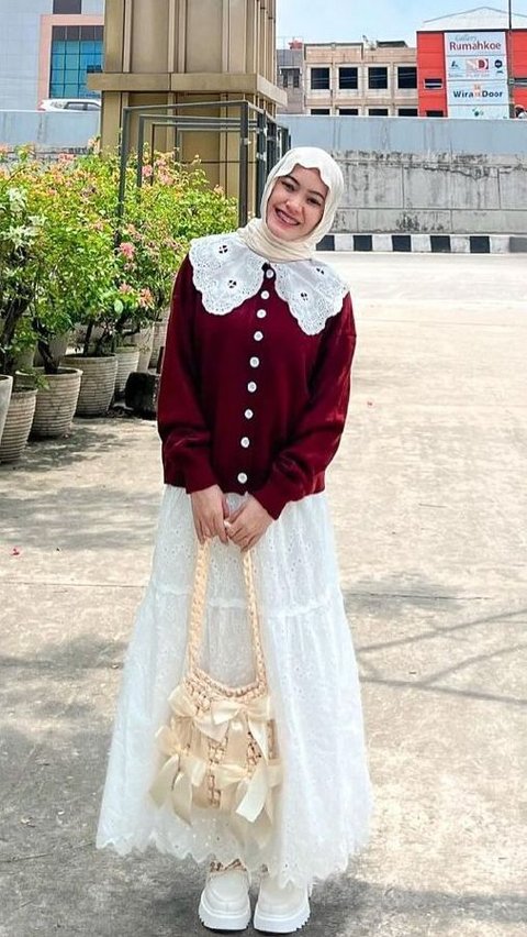 Mix and Match Outfit Marun Bikin Tampilan Hijaber Jadi Lebih Sweet