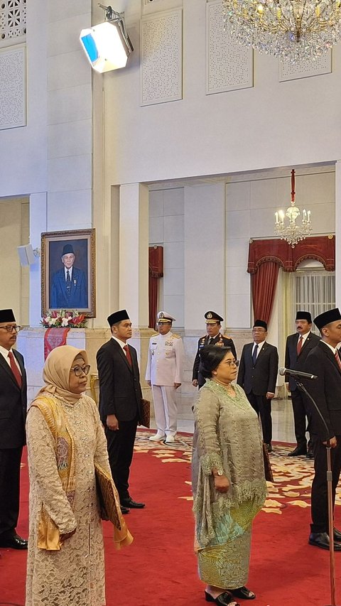 Jokowi Lantik 7 Anggota Baru LPSK di Istana Negara