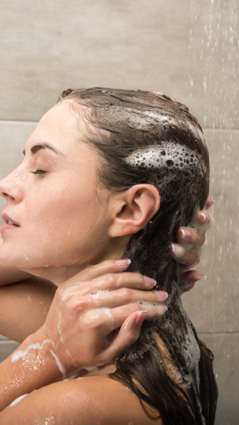 10 Best Shampoos for Thin Hair to Make it Look Fuller