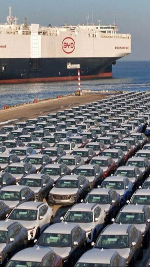 China's Electric Cars Pile Up at European Ports Due to Difficulty Selling